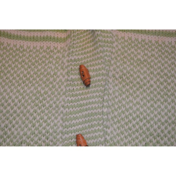 Women's Size Medium 100% Wool Handknit Cardigan Toggle Fair Isle Green Shawl - Picture 3 of 14